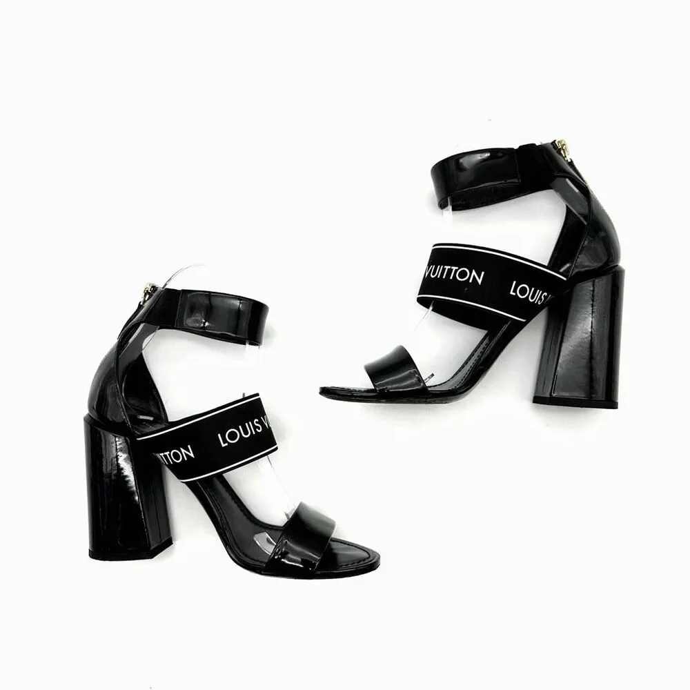 LOUIS VUITTON Trail Black Patent Leather Logo Sandal Size 37 Block Heel